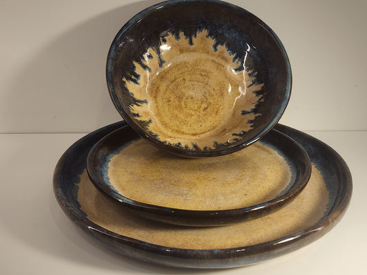 9.5" Sapphire Rim Dinner Plates