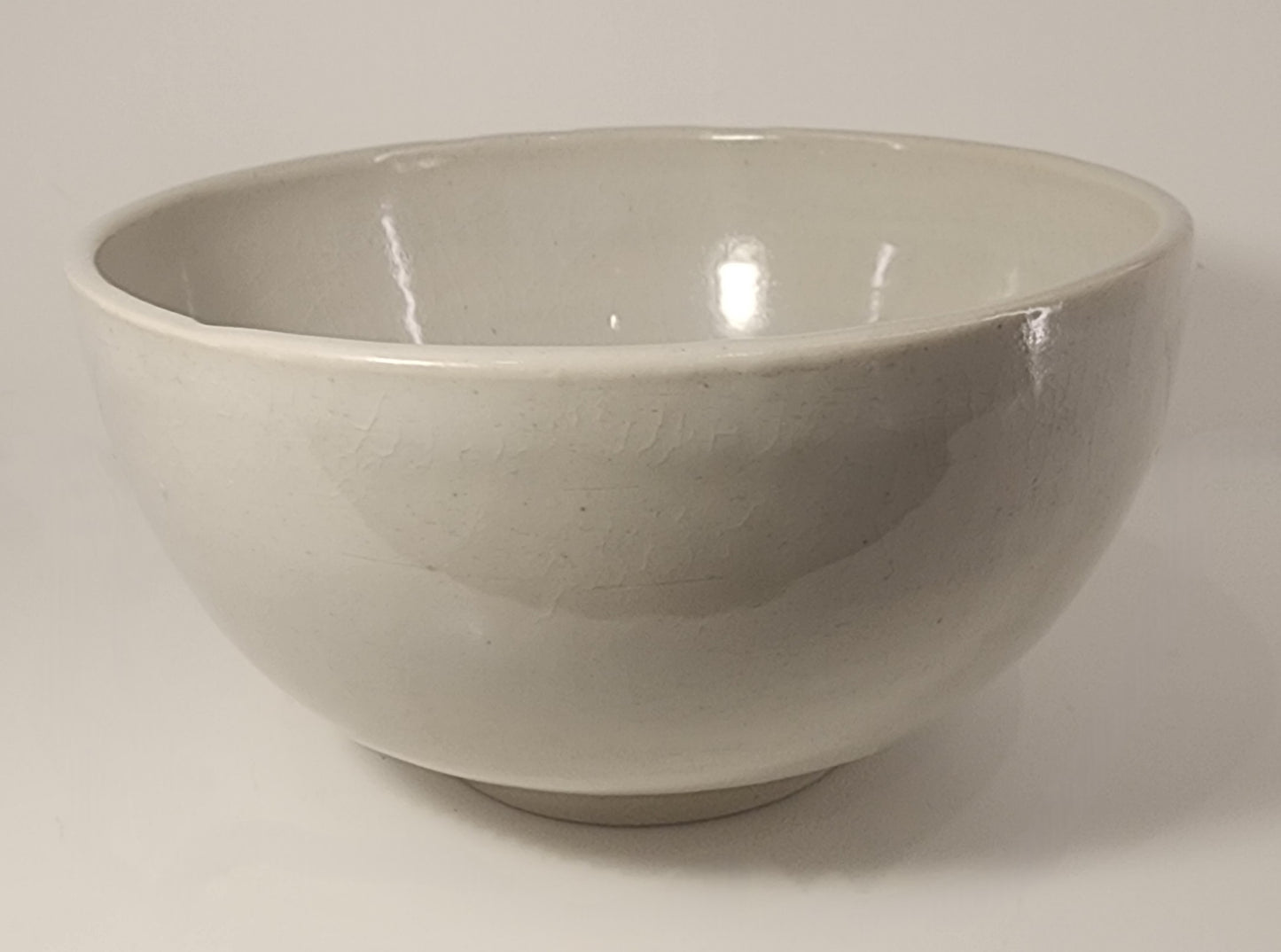 7.5" x 4" Stunning White Swirl Bowl