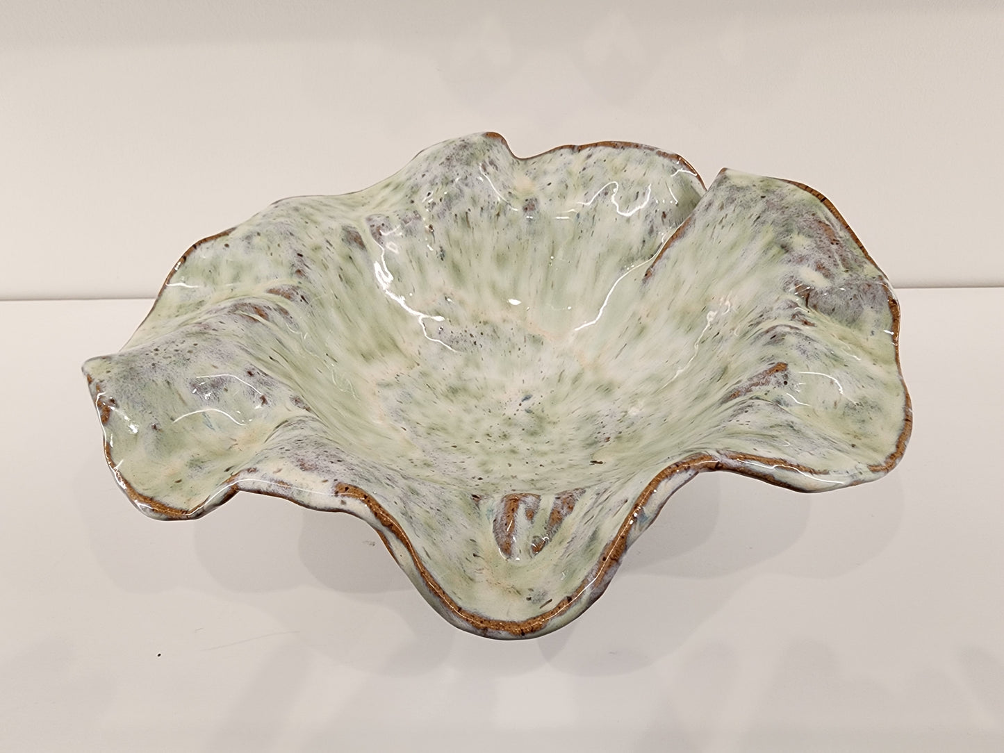 10.5" Green Ruffled Bowl